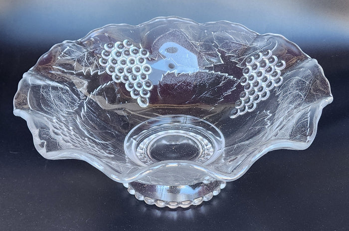L E Smith Glass grape bowl