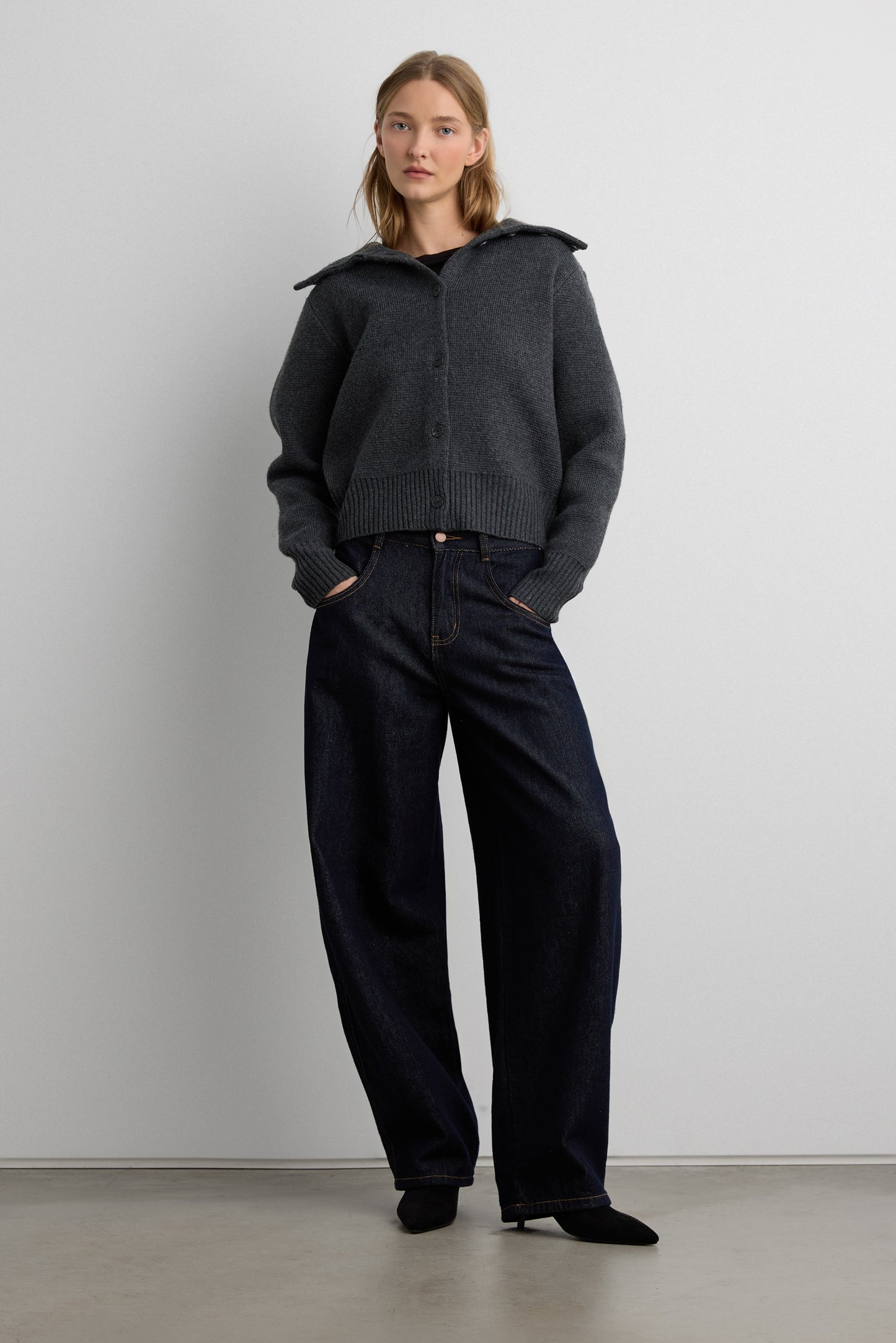 HIGH COLLAR BUTTON FRONT CARDIGAN