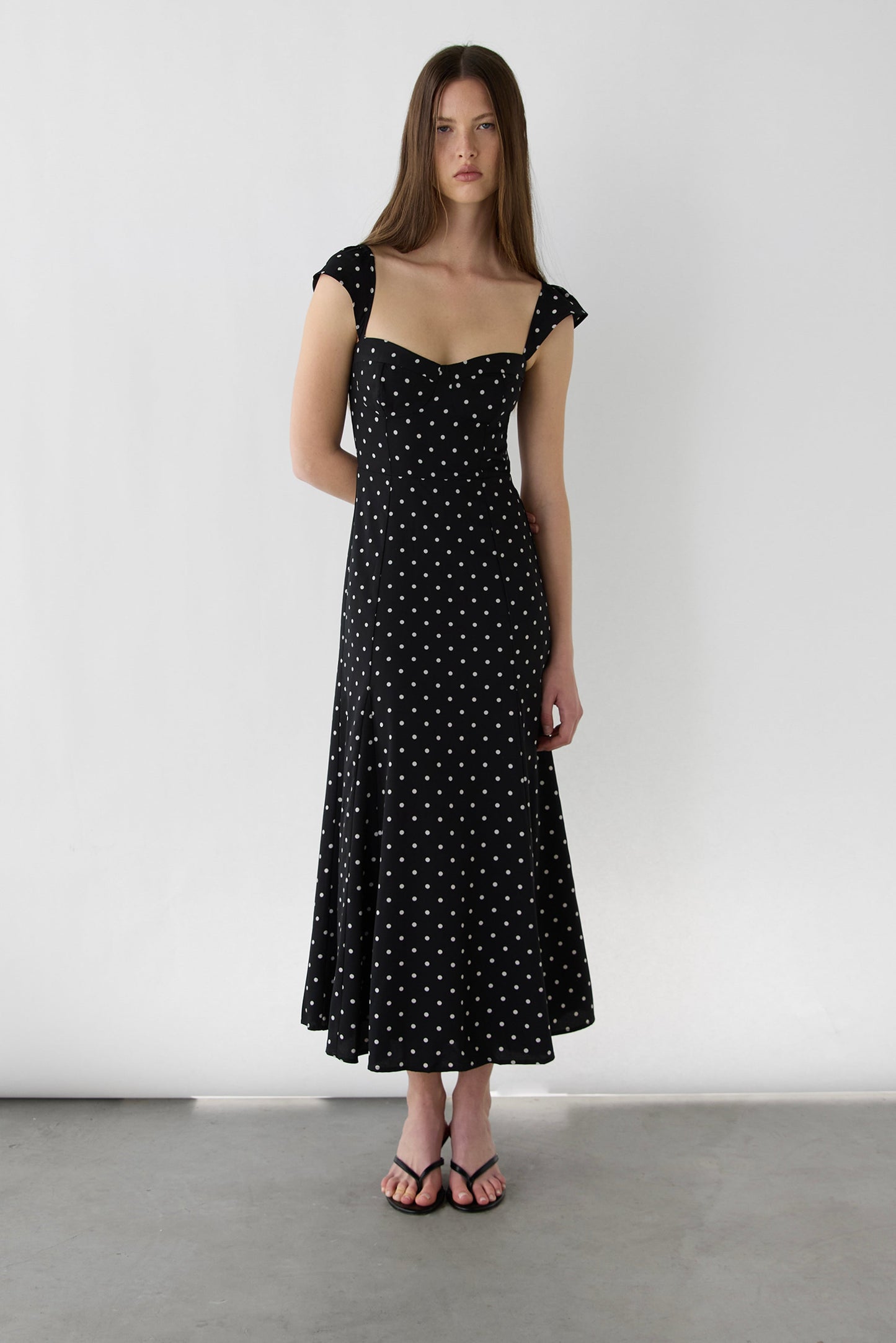 SWEETHEART NECKLINE CORSET MIDI DRESS