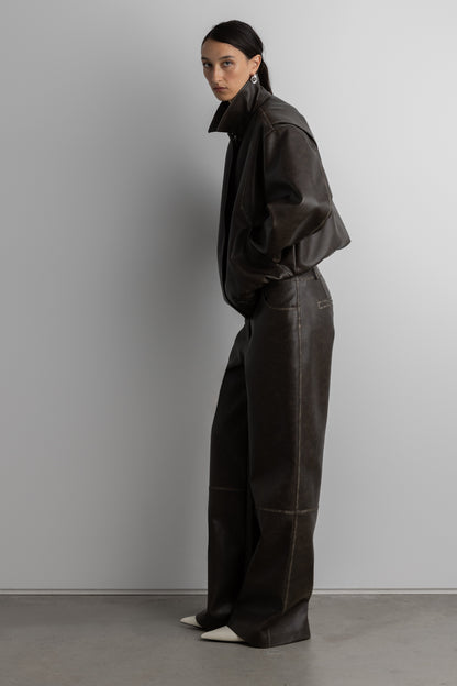 VEGAN LEATHER STRAIGHT LEG PANT