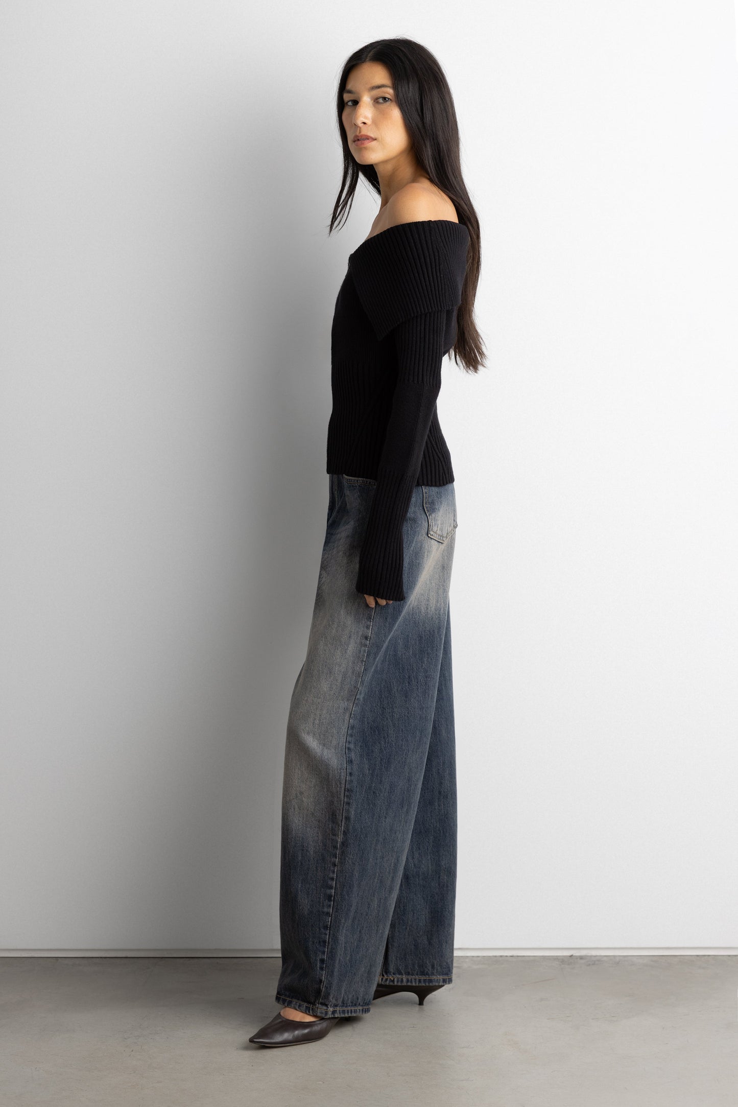 TWO-WAY ZIP FRONT OFF SHOULDER SWEATER