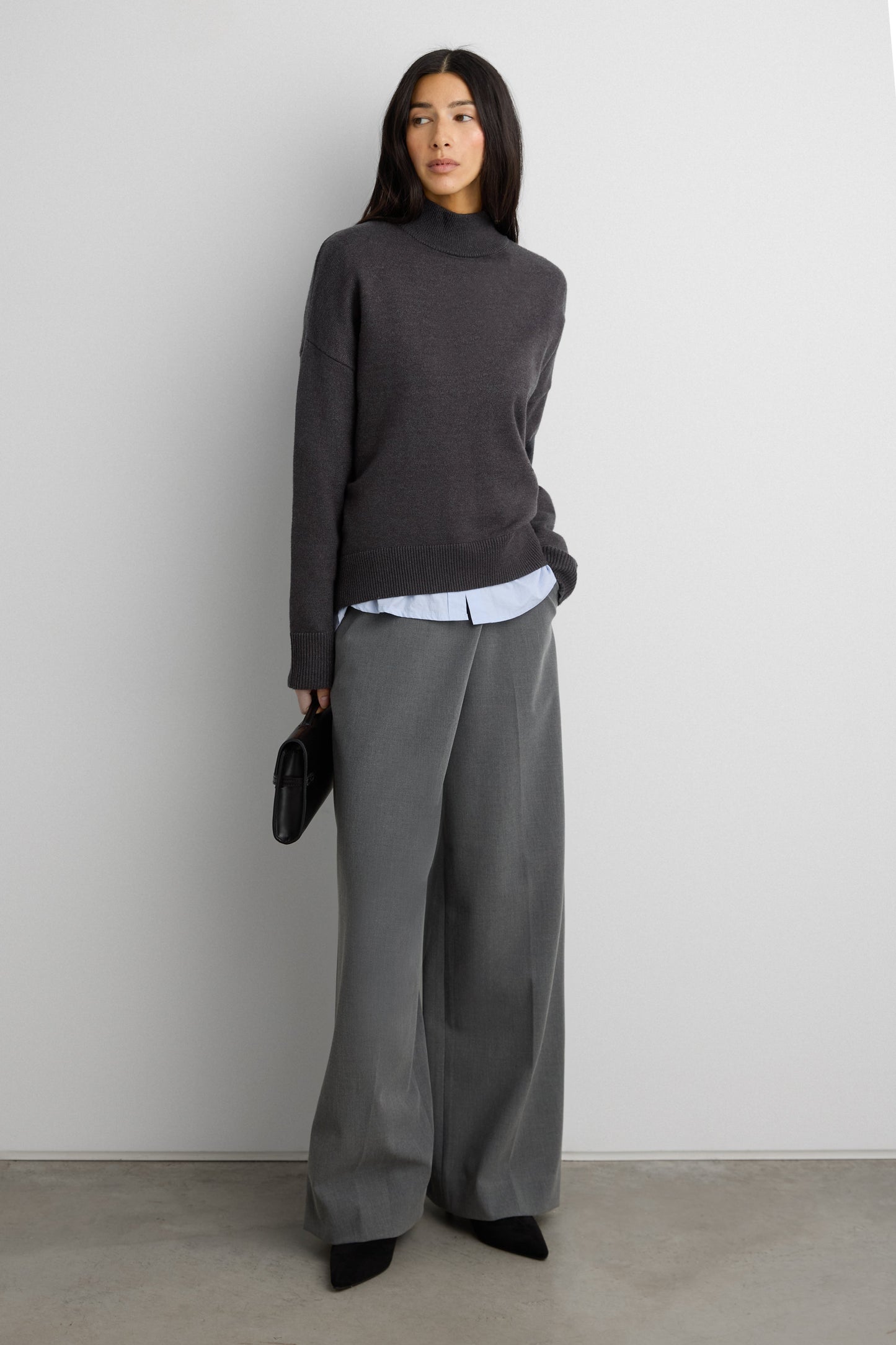 TURTLENECK SWEATER