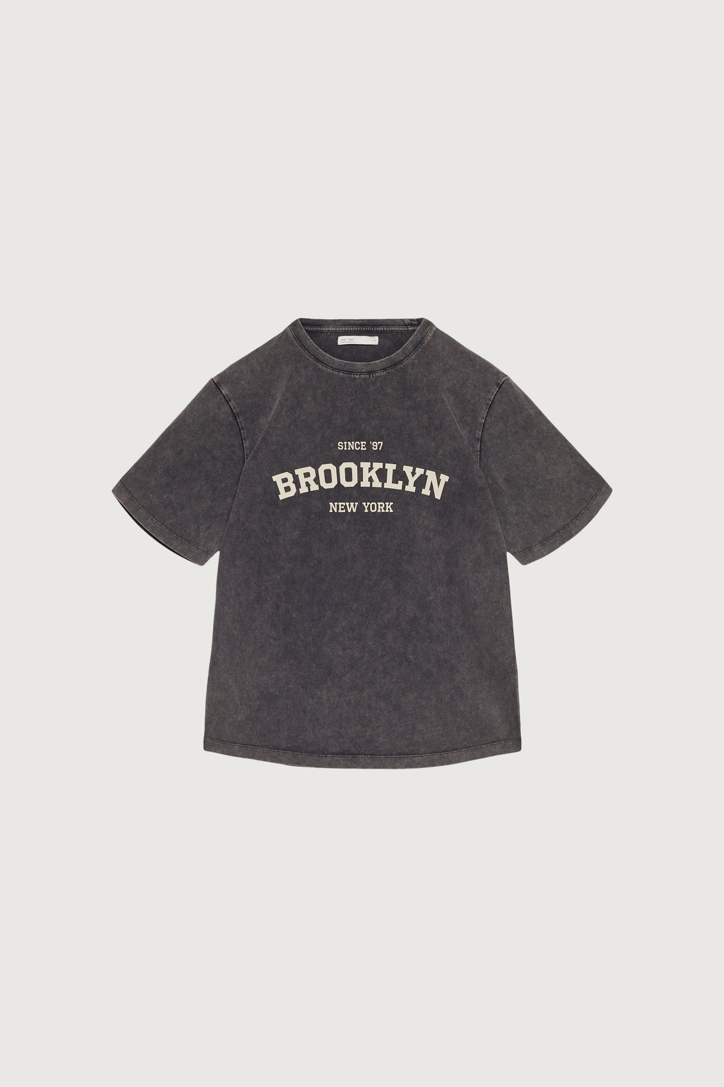 GRAPHIC T-SHIRT