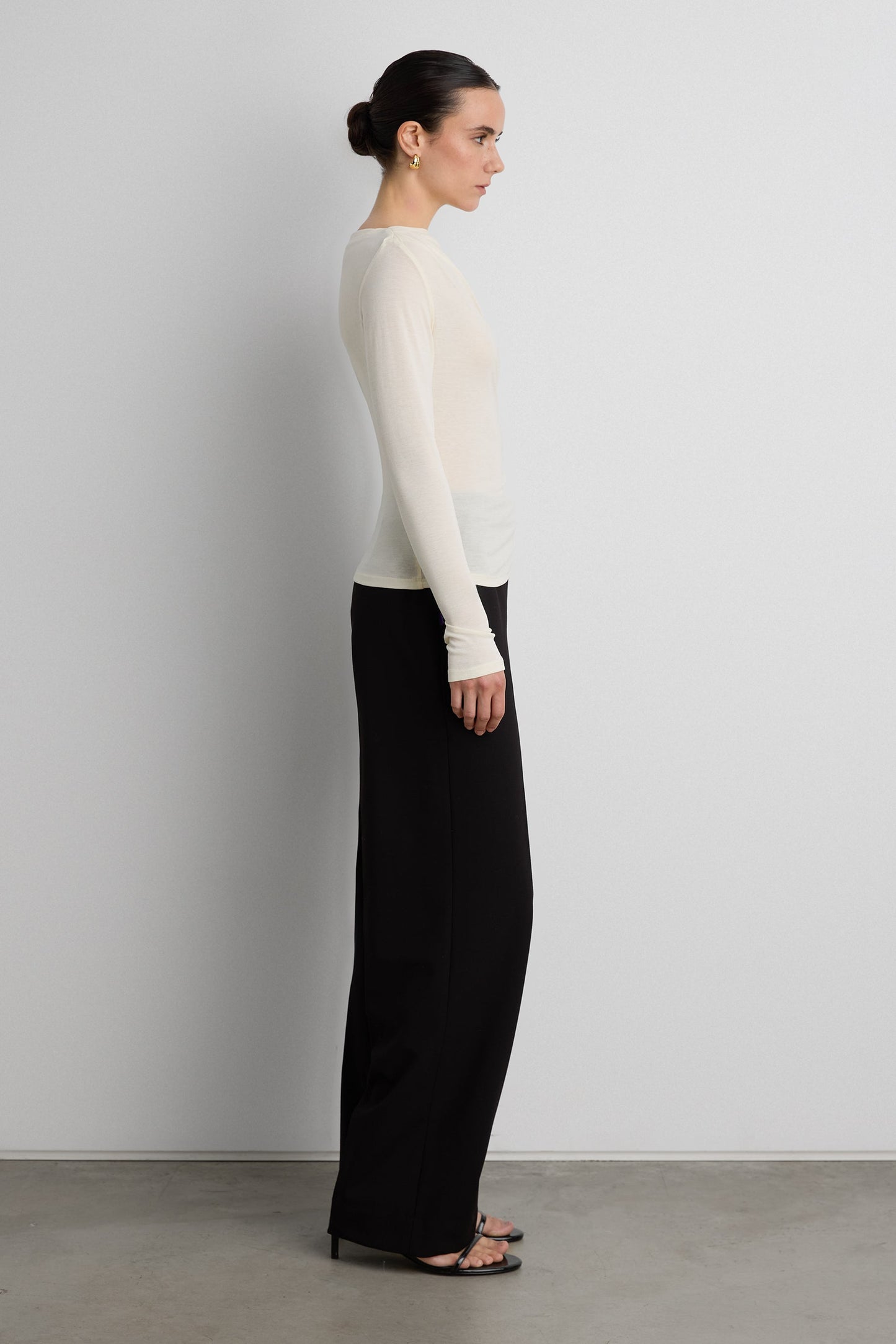 RUCHED LONG SLEEVE TOP