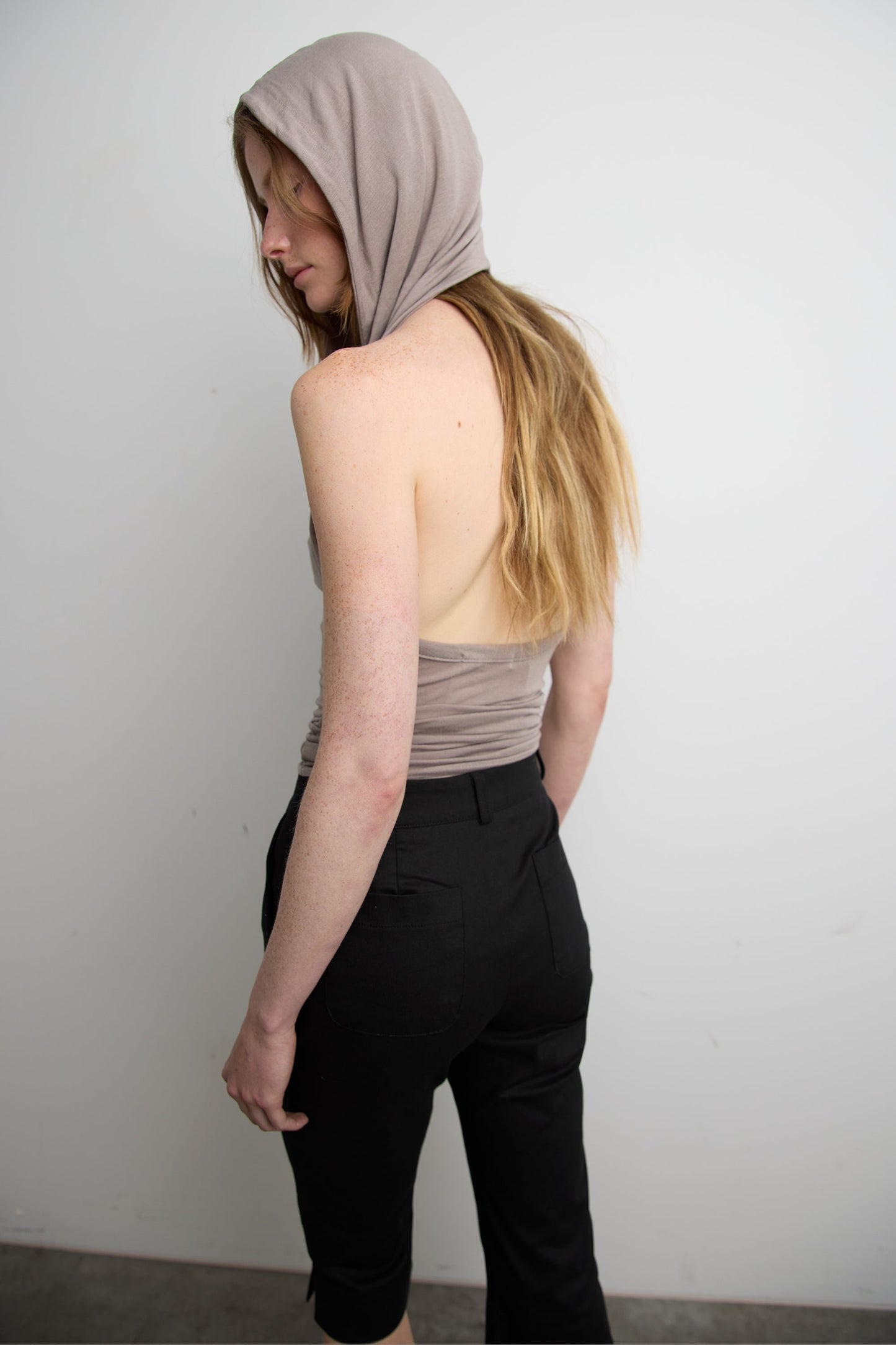 DRAPED COWL NECK SLEEVELESS TOP