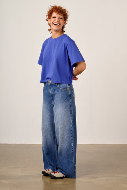 Zayla - Cropped Boxy T-Shirt in Dazzling Blue