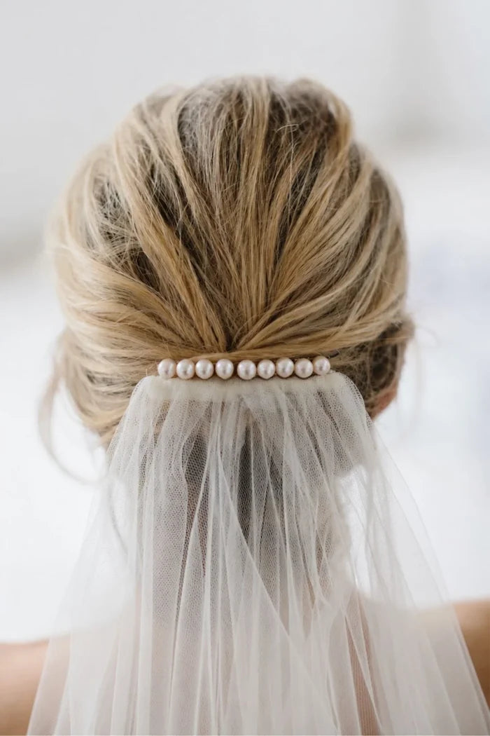 Amélie George Freshwater Pearl Pins, Gold
