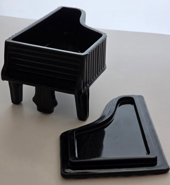 Black glass jewelry box