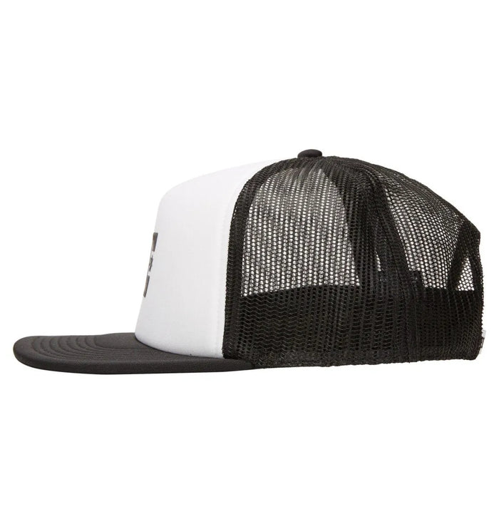 Gorra Dc Gas Station Trucker Negro Blanco