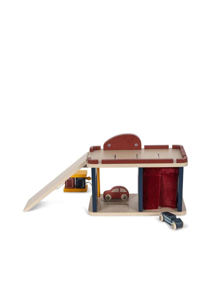 Konges Slojd - Wooden Car Wash - Mabel & Fox