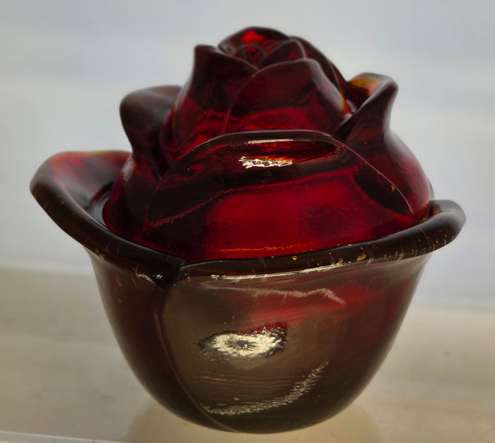 L.E Smith Glass red rose bowl with lid Glows