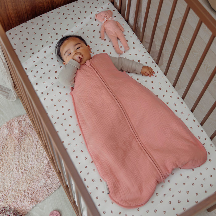 Meyco - Fitted Jersey Sheet - Soft Pink Mini Panther - Mabel & Fox