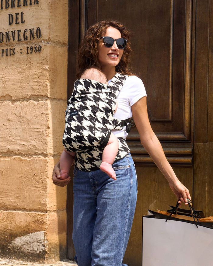 PureHug Ergonomic Baby Carrier – Houndstooth