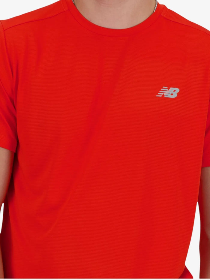 Remera New Balance Sport Essentials Rojo