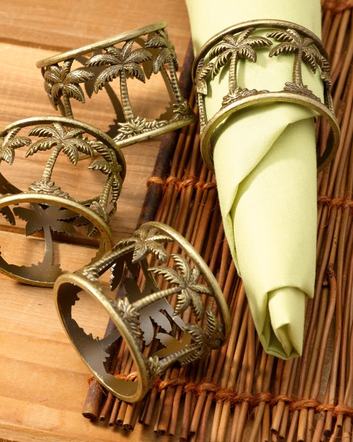Tommy Bahama Palm Tree Napkin Ring Set